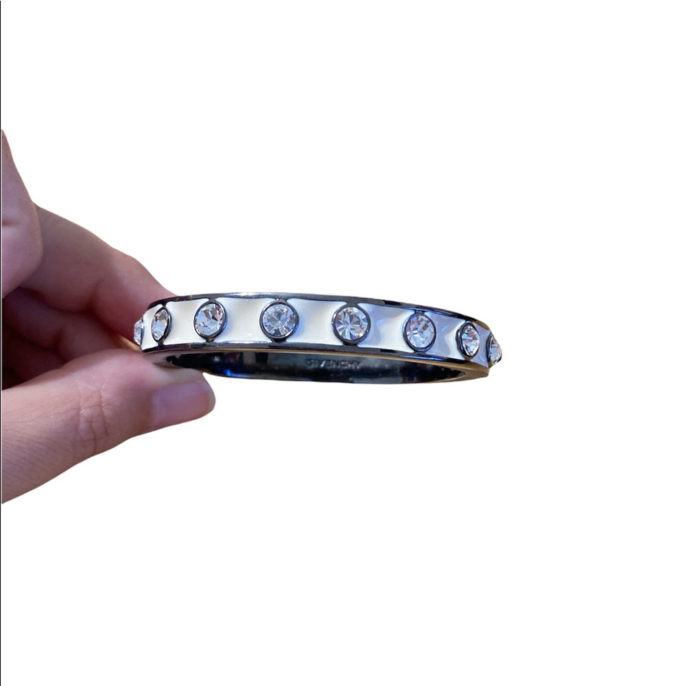 Givenchy Medium Hinged Tournel Enamel Bangle Bracelet - Picture 3 of 8